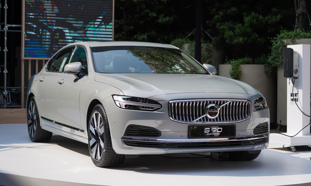 Volvo S90 Recharge ra mắt Việt Nam, giá 2,89 tỷ đồng