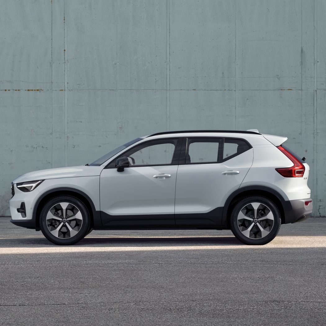 XC40 Ultra - Charcoal Connect